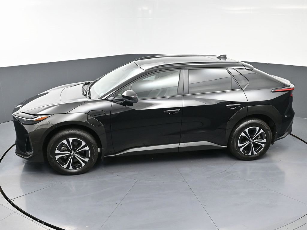 Used 2024 Toyota bZ4X XLE w/ Weather Package image 45