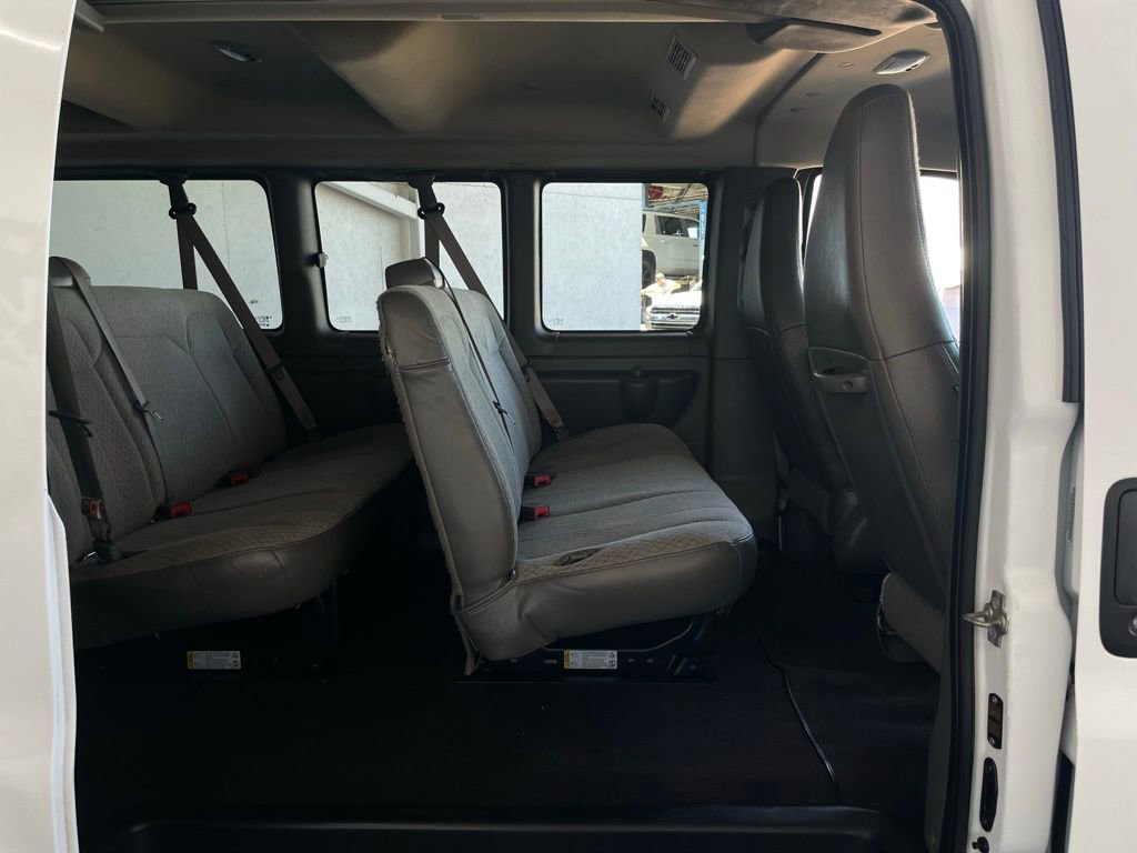 Used 2024 Chevrolet Express 3500 LT w/ LT Preferred Equipment Group image 16