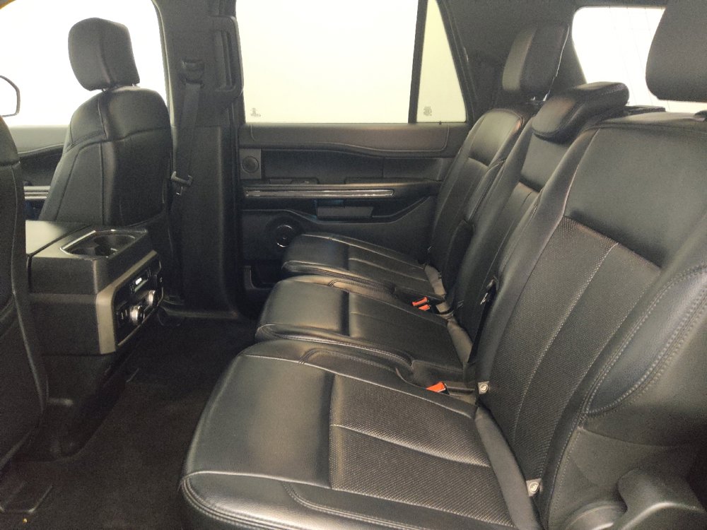 Used 2019 Ford Expedition Max XLT w/ Equipment Group 202A RWD image 18