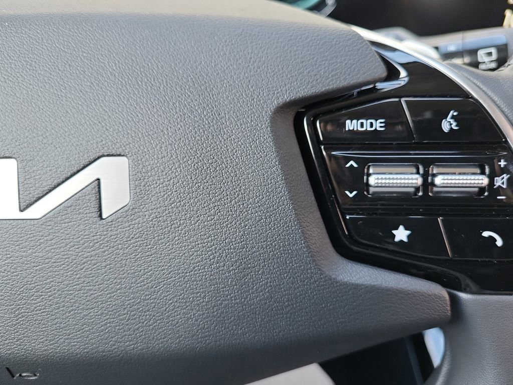 New 2026 Kia Niro EX image 18