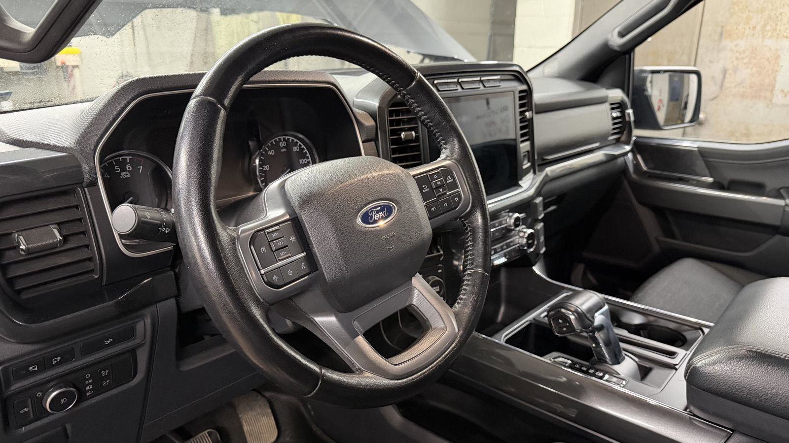 Used 2022 Ford F150 XLT w/ Equipment Group 302A High image 13