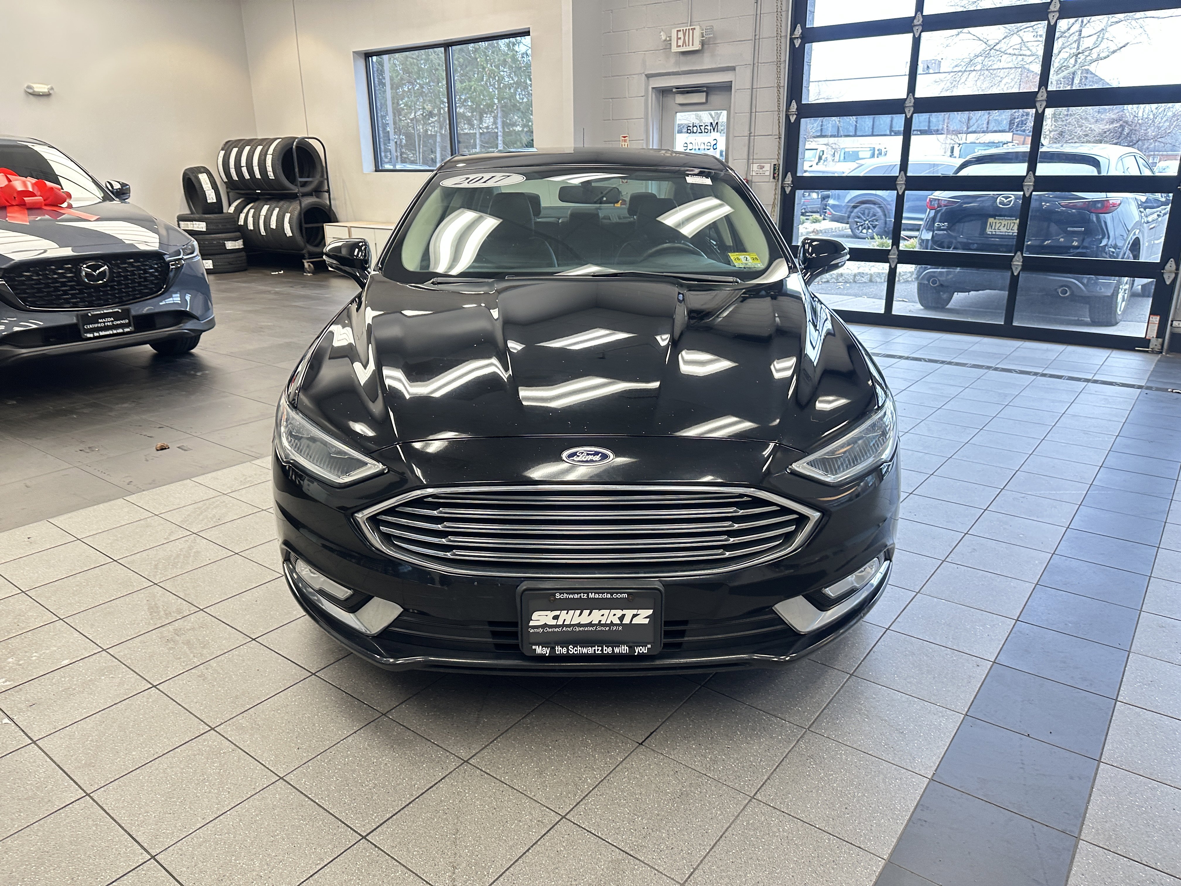 Used 2017 Ford Fusion SE w/ Fusion SE Technology Package image 15
