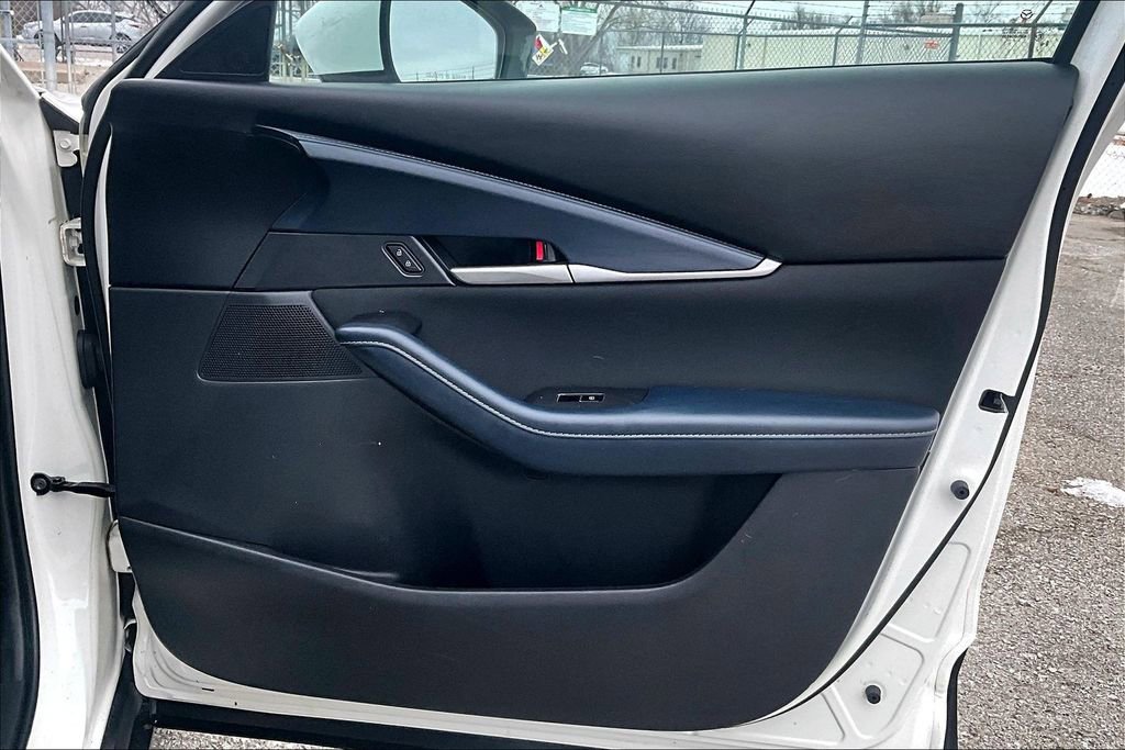 Used 2021 MAZDA CX-30 FWD 2.5 S image 25