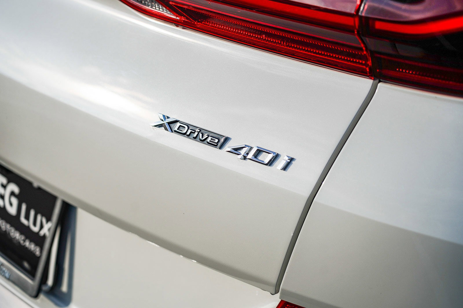 Used 2023 BMW X6 xDrive40i w/ M Sport Package image 11