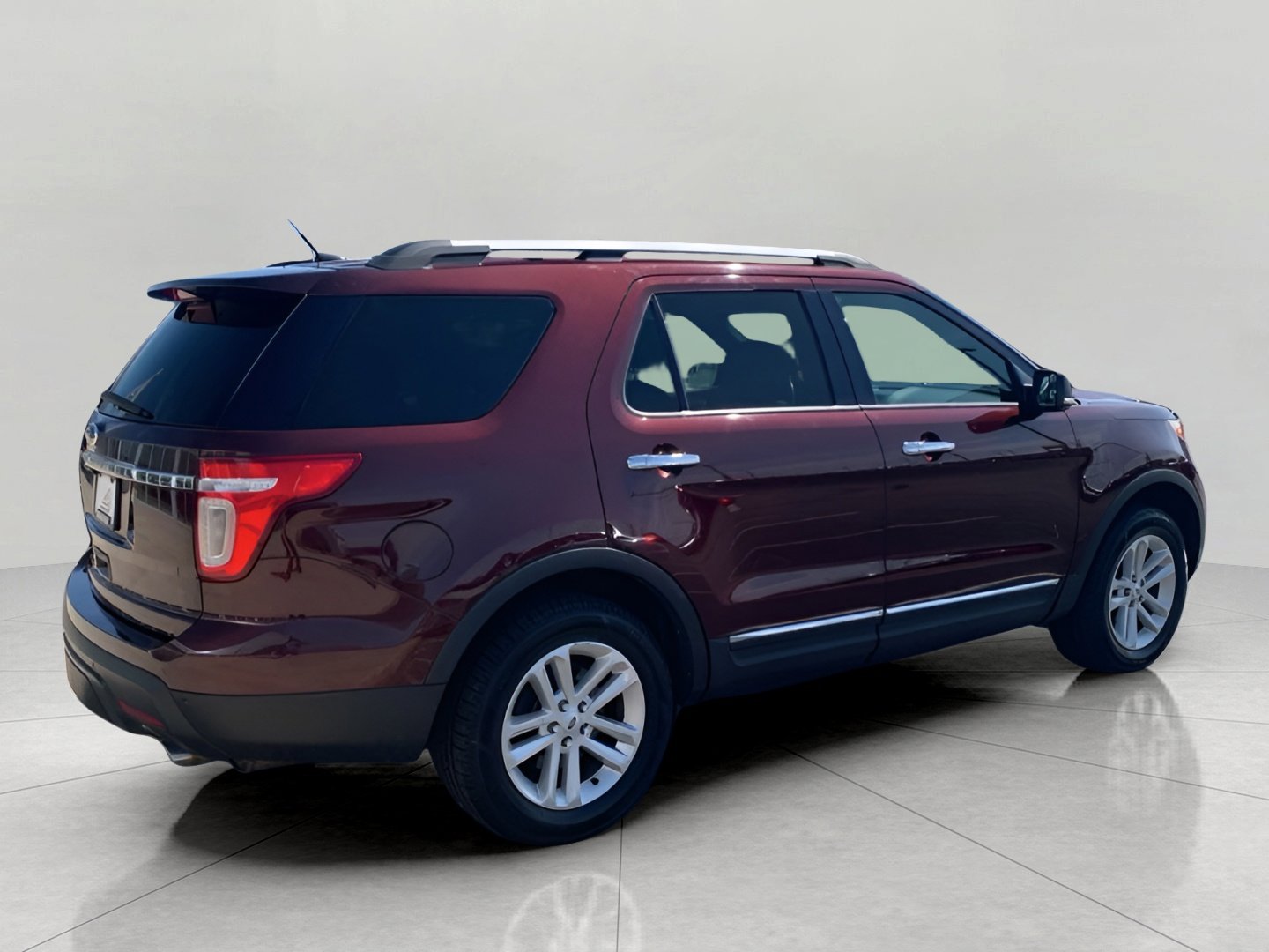 Used 2012 Ford Explorer XLT FWD image 7
