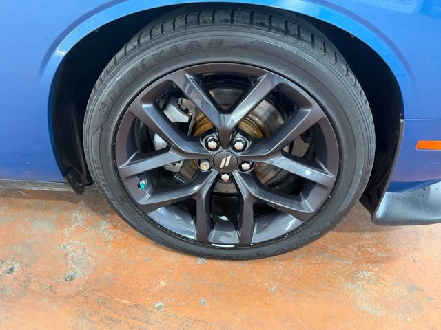 Used 2023 Dodge Challenger R/T w/ Blacktop Package image 8