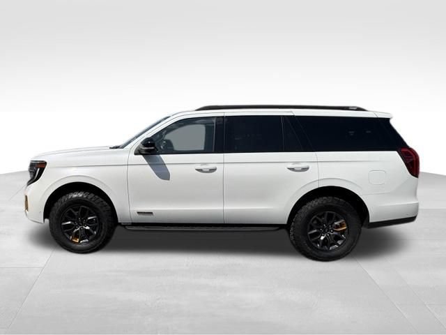 Used 2025 Ford Expedition Tremor AWD/4WD image 12