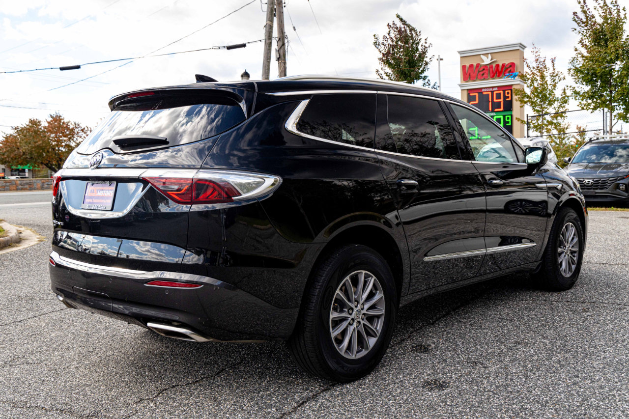 Used 2024 Buick Enclave Premium image 6