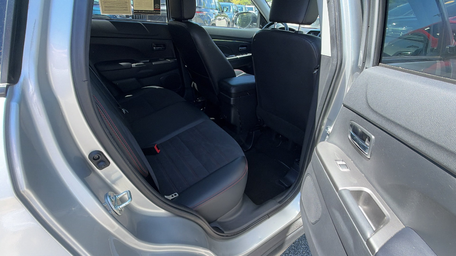 Used 2024 Mitsubishi Outlander Sport AWD image 21