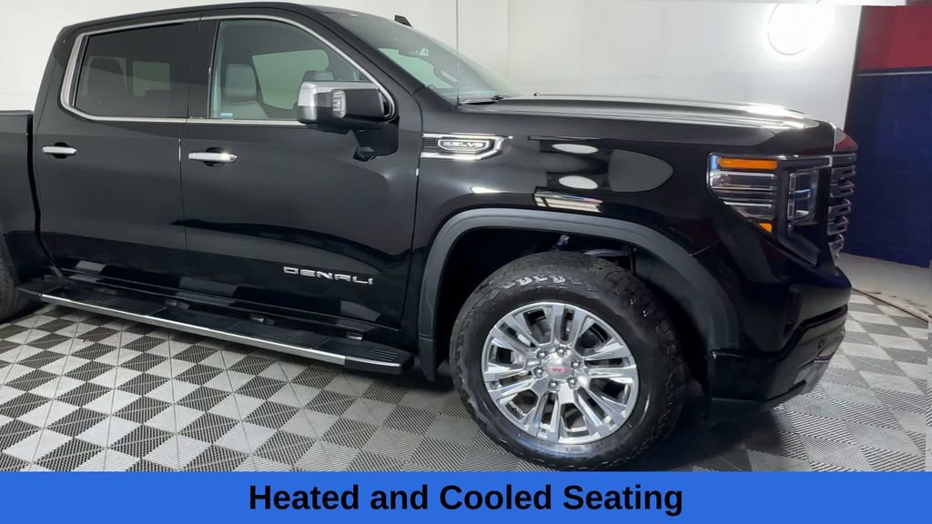 Used 2022 GMC Sierra 1500 Denali AWD/4WD image 3