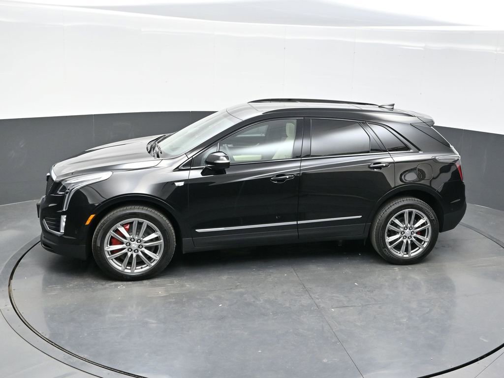 New 2026 Cadillac XT5 Sportv w/ LPO, Floor Liner Package AWD/4WD image 33