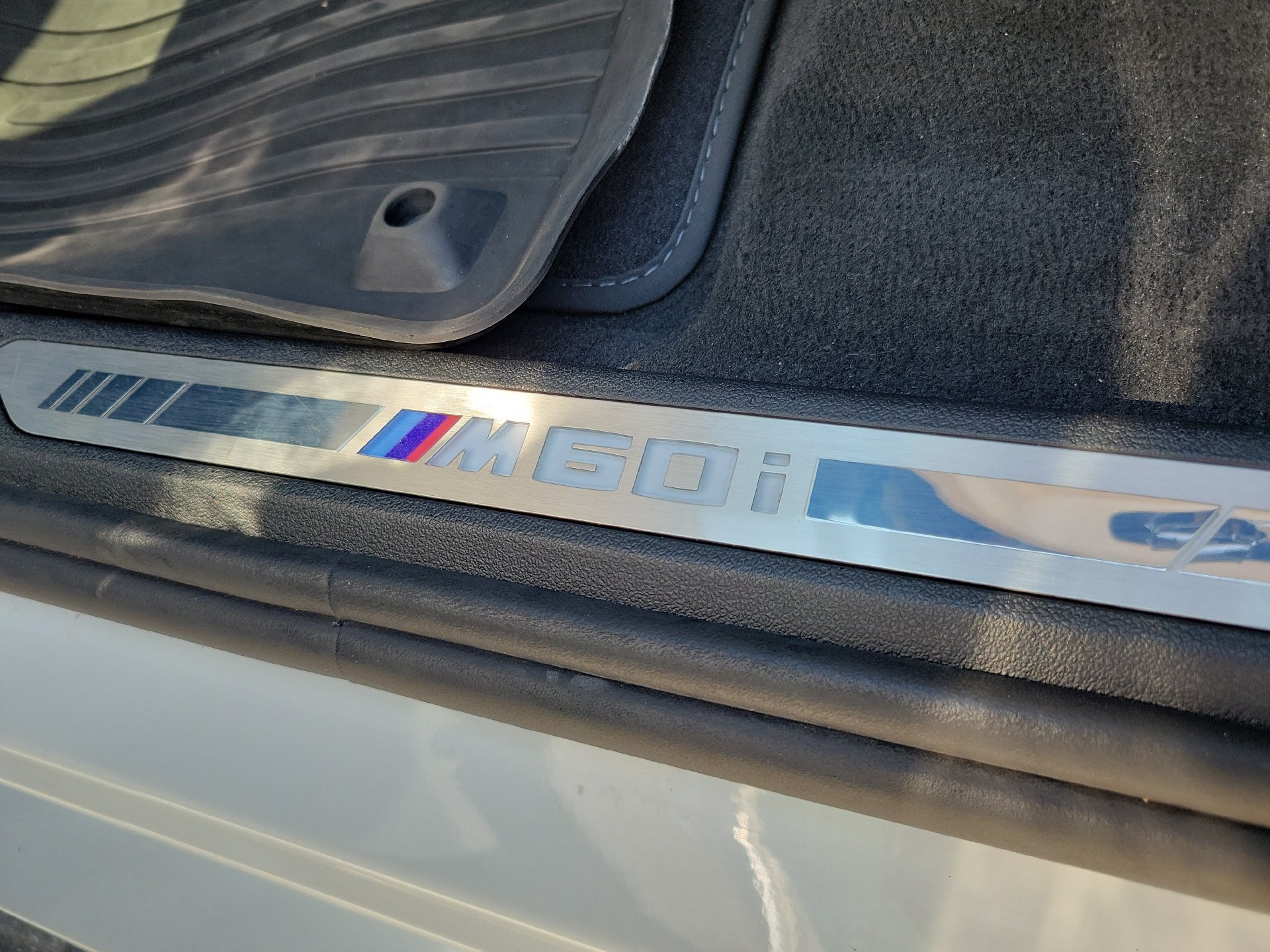 Used 2025 BMW X7 M60i AWD/4WD image 32