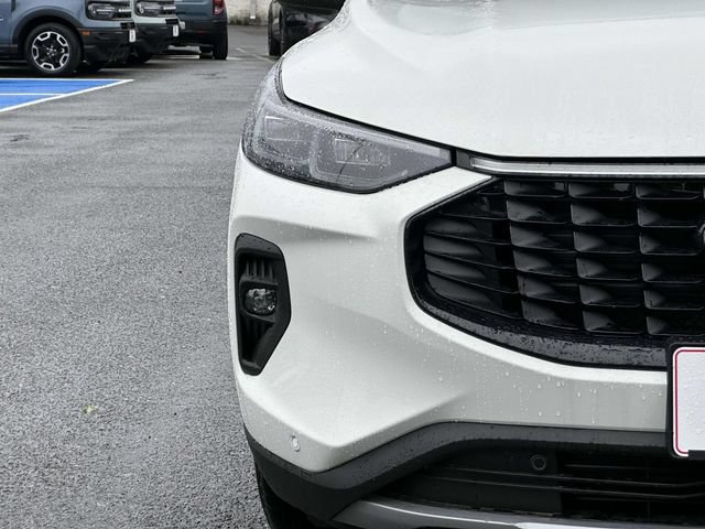 New 2024 Ford Escape SE w/ PHEV Premium Package FWD image 9