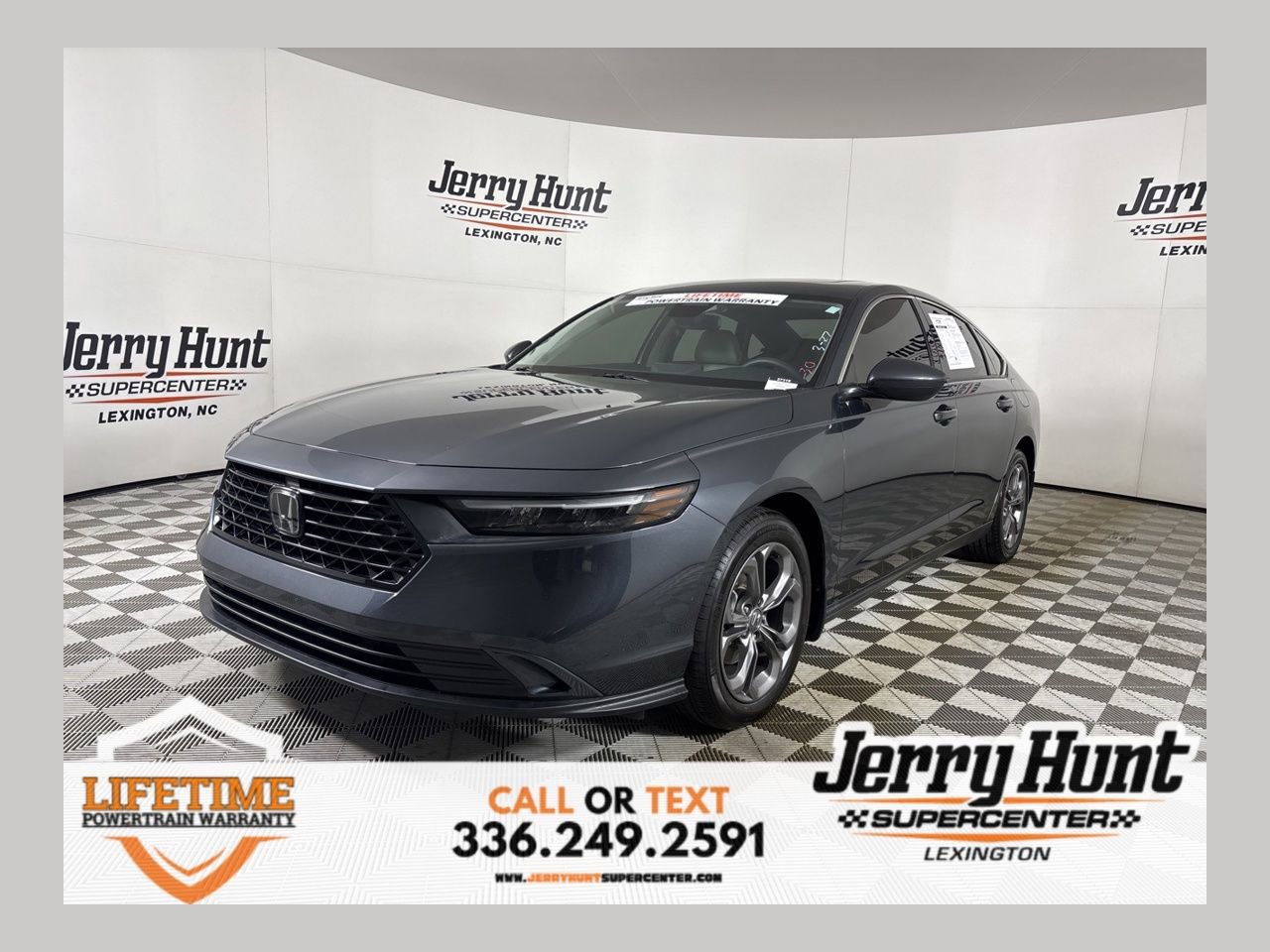 Used 2023 Honda Accord EX image 1