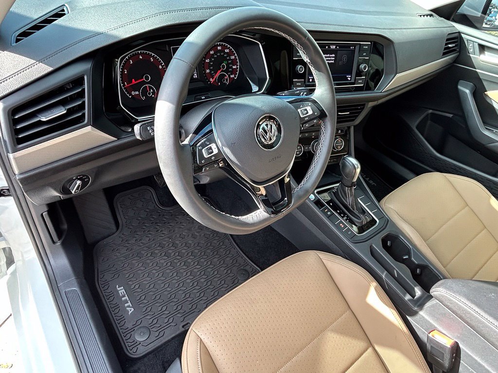 Used 2021 Volkswagen Jetta SE w/ SE Cold Weather Package FWD image 17