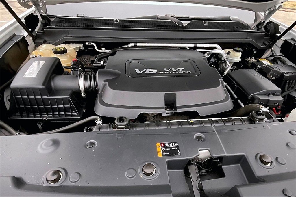 Used 2015 GMC Canyon SLT image 9