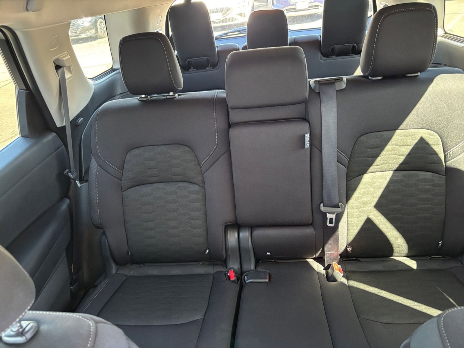Used 2025 Nissan Pathfinder SV FWD image 41