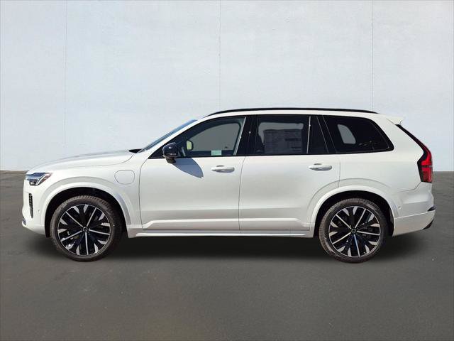 New 2026 Volvo XC90 T8 Ultra w/ Protection Package AWD/4WD image 3