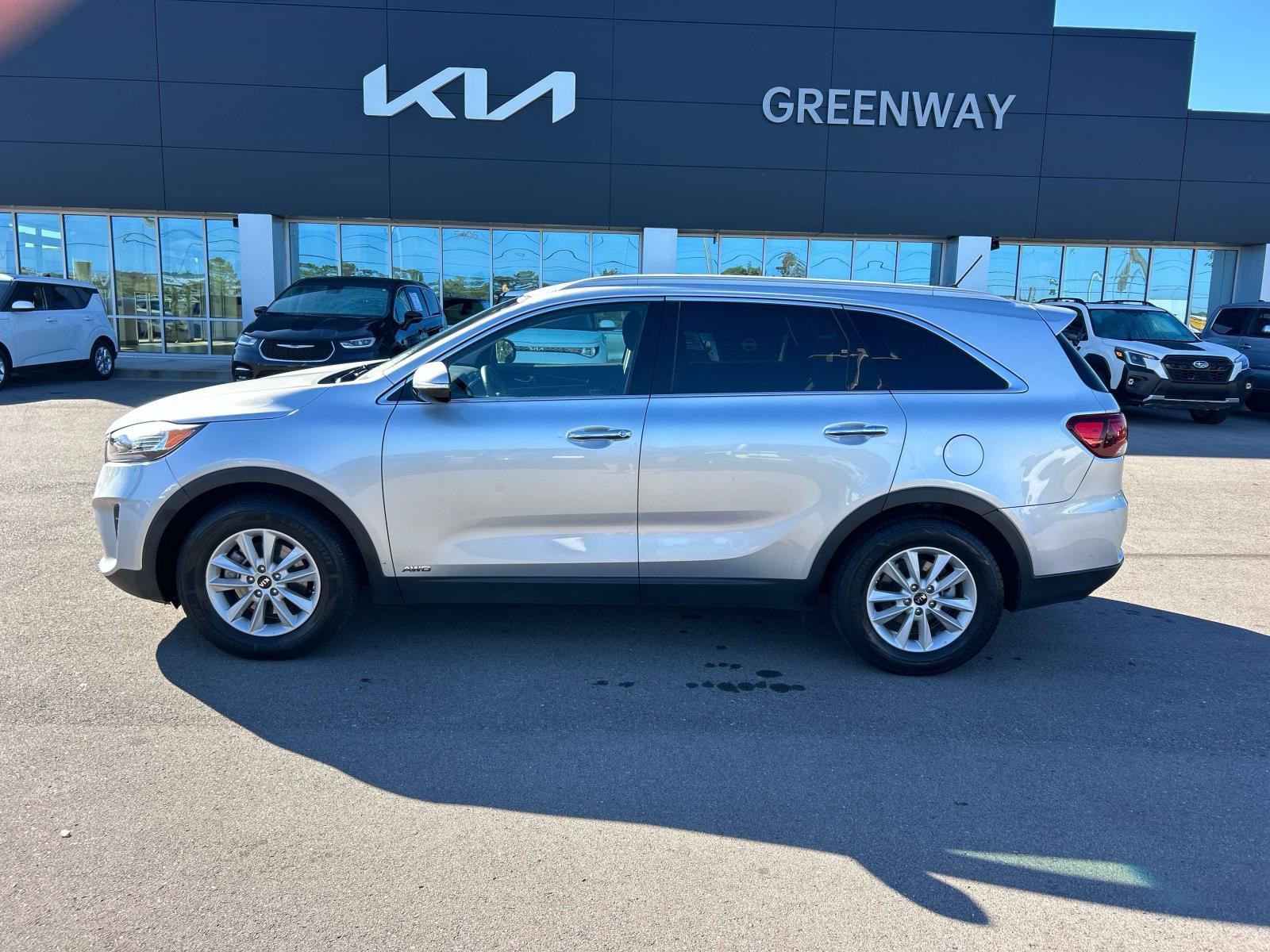 Used 2020 Kia Sorento LX w/ LX I4 Convenience Package AWD/4WD image 6