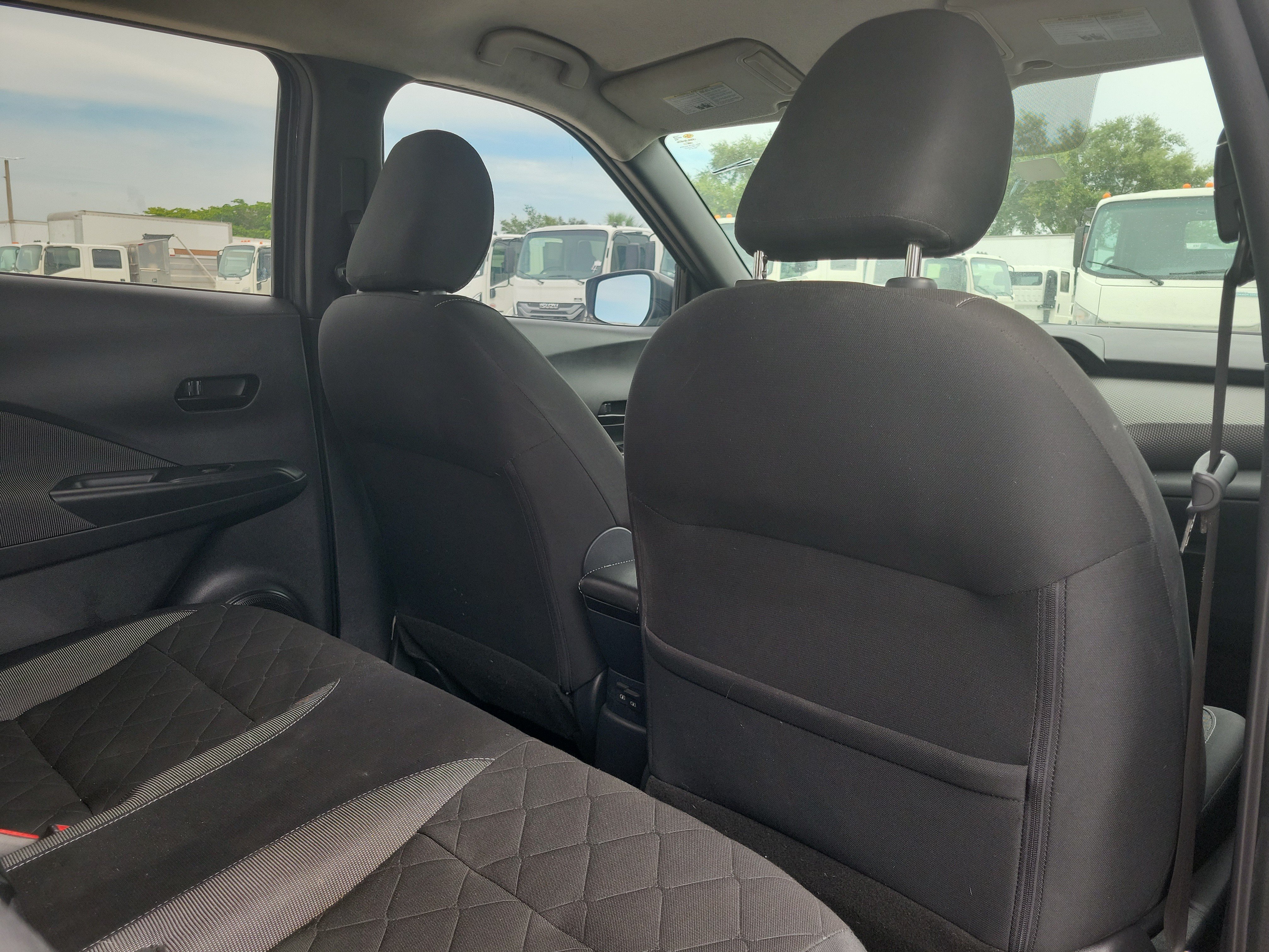 Used 2020 Nissan Kicks S FWD image 8