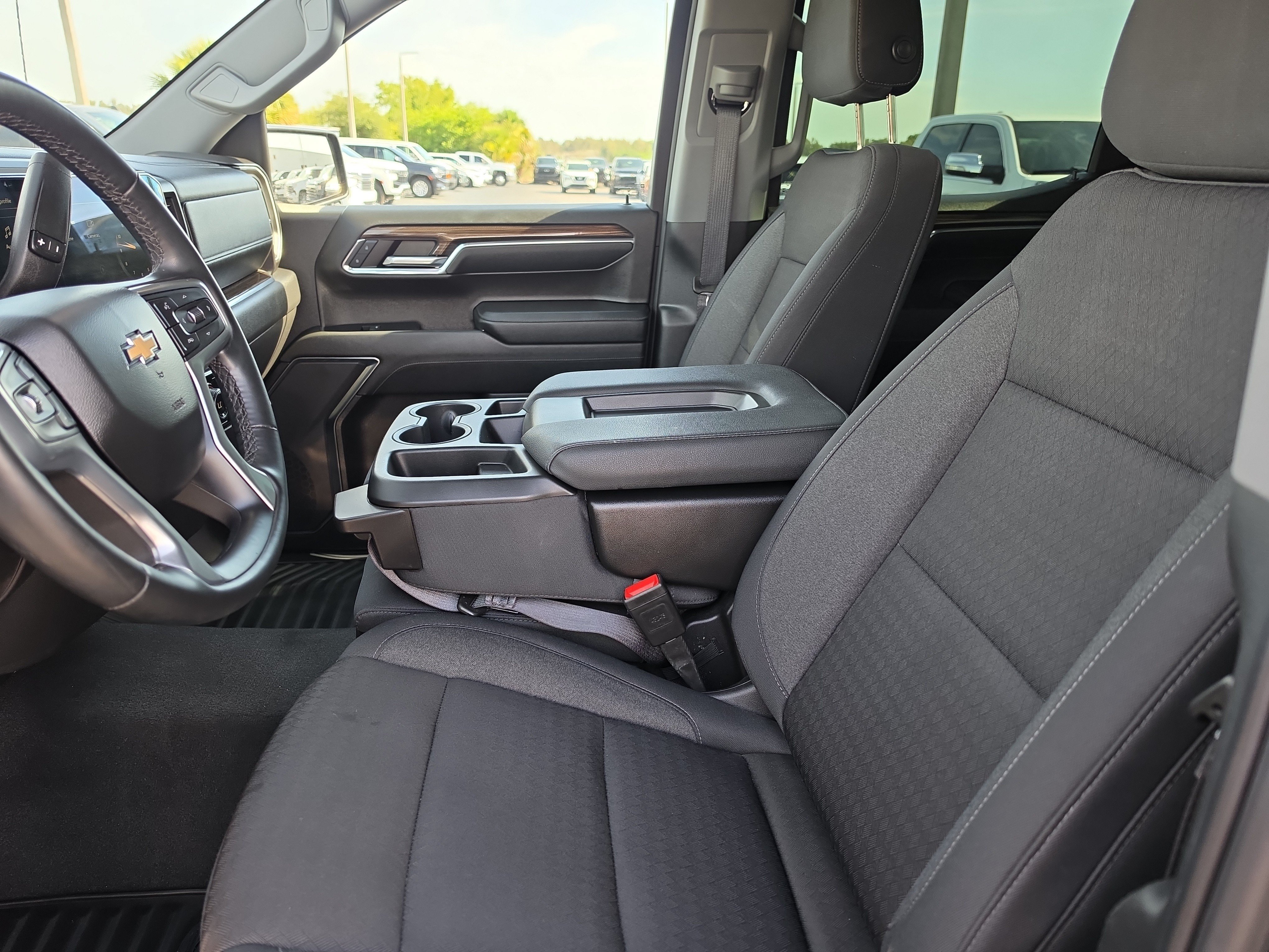 Certified 2024 Chevrolet Silverado 1500 LT RWD image 16
