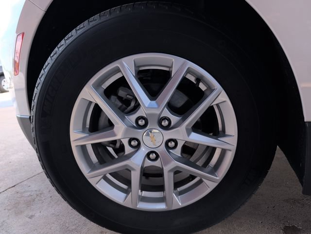 Used 2023 Chevrolet Equinox LS FWD image 24