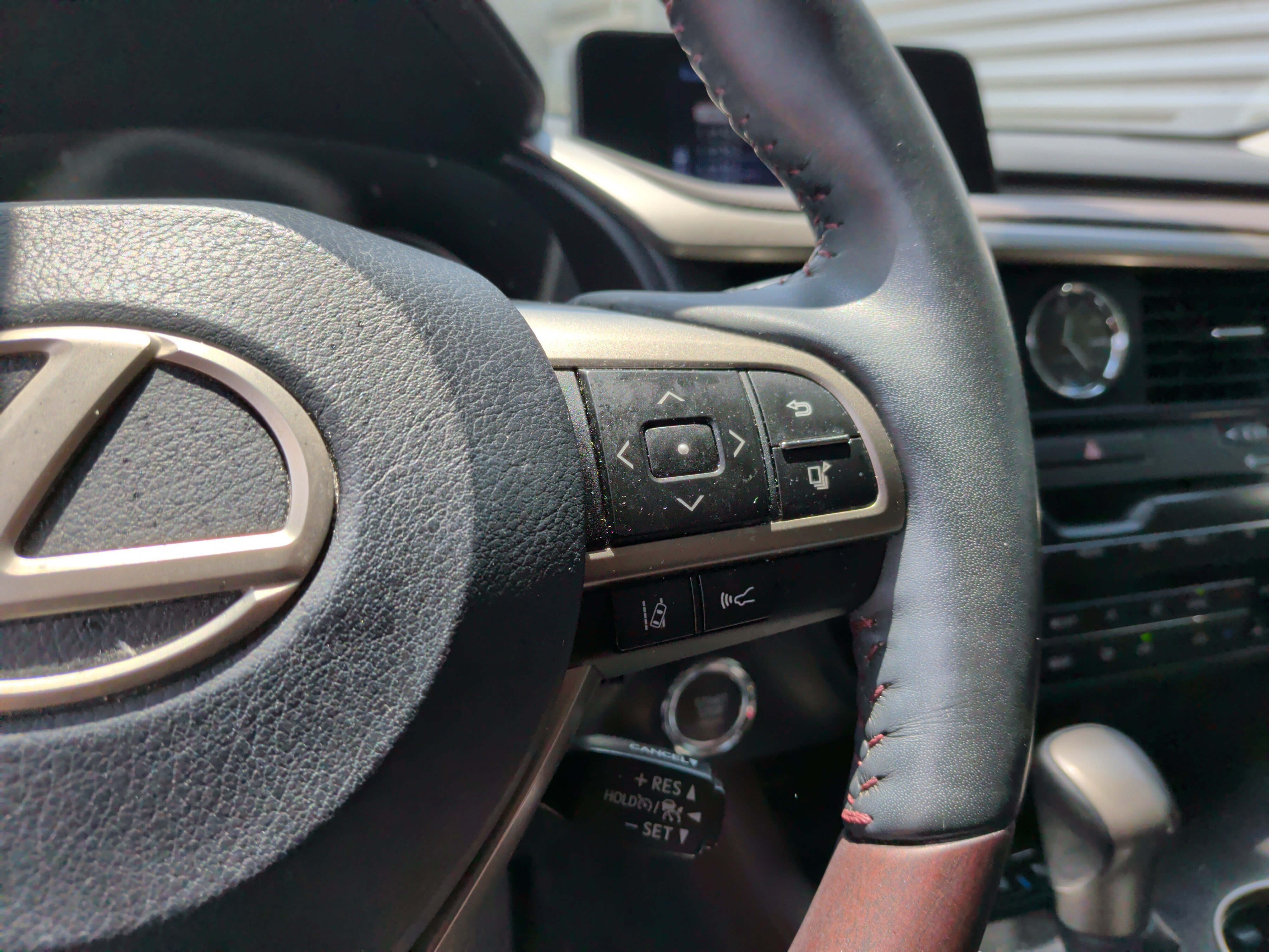Used 2019 Lexus RX 350 FWD w/ Premium Package image 17