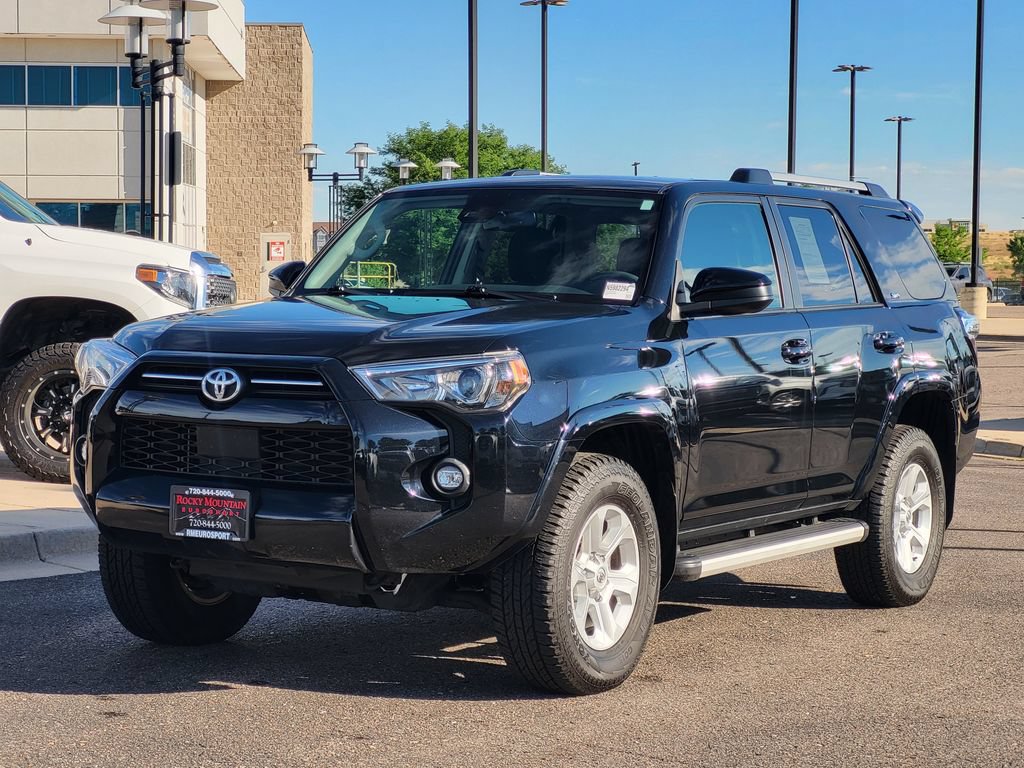 Used 2022 Toyota 4Runner SR5 AWD/4WD image 7