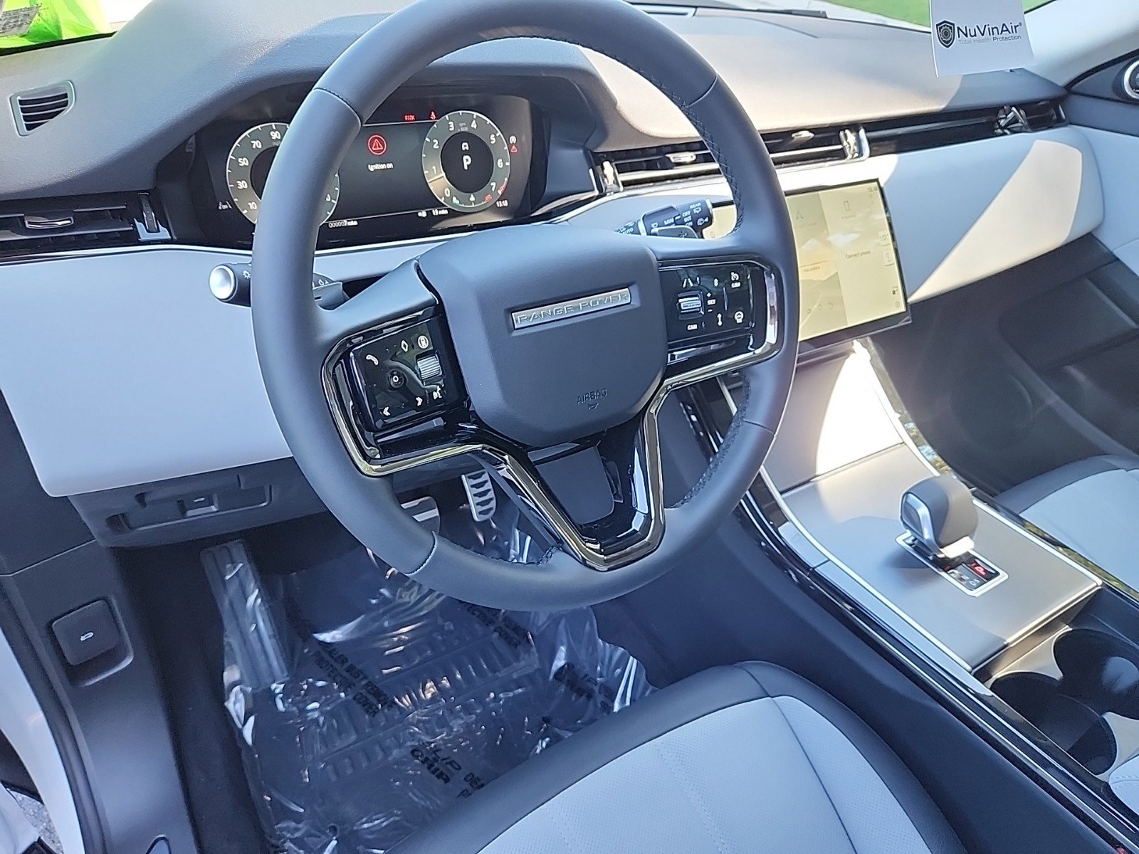 Used 2025 Land Rover Range Rover Evoque Dynamic SE image 15