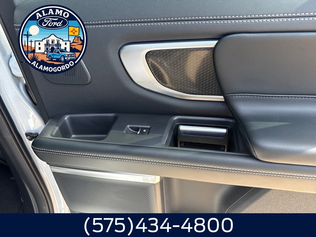 New 2025 Ford Expedition Platinum w/ Stealth Performance Package AWD/4WD image 18