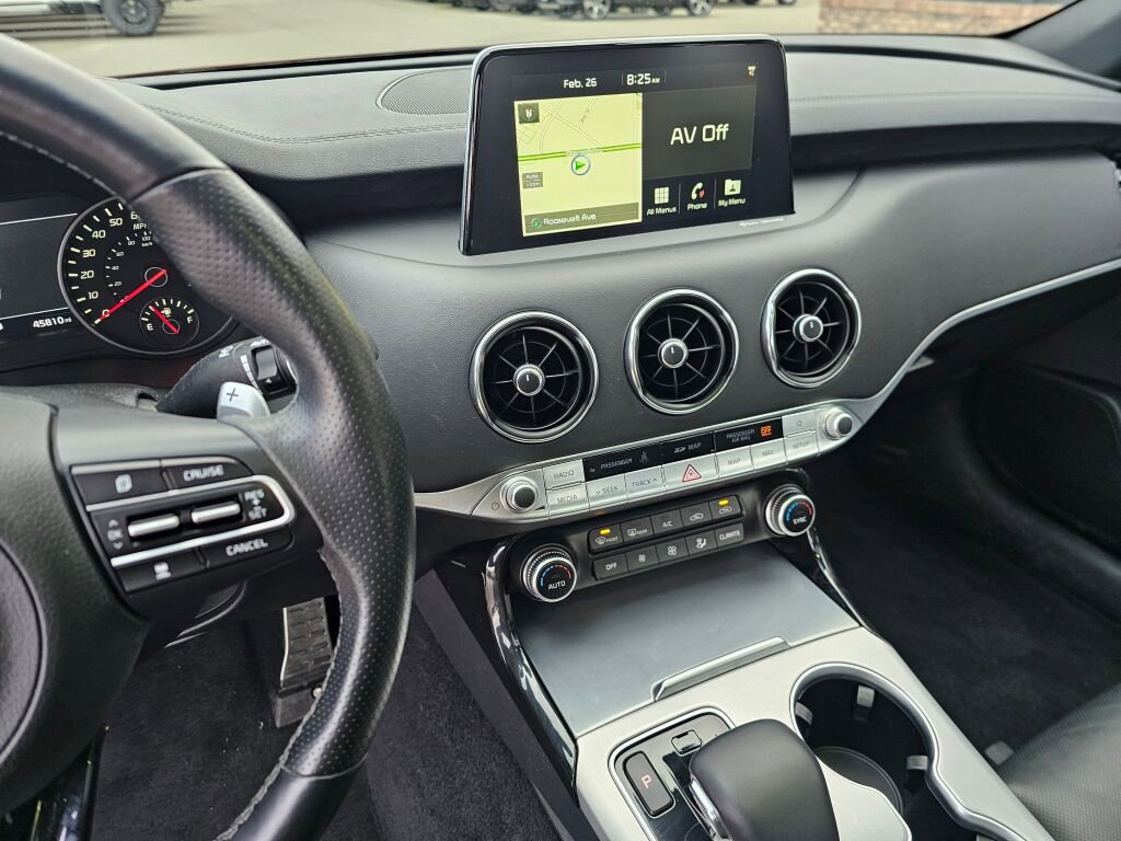 Used 2020 Kia Stinger GT2 image 22