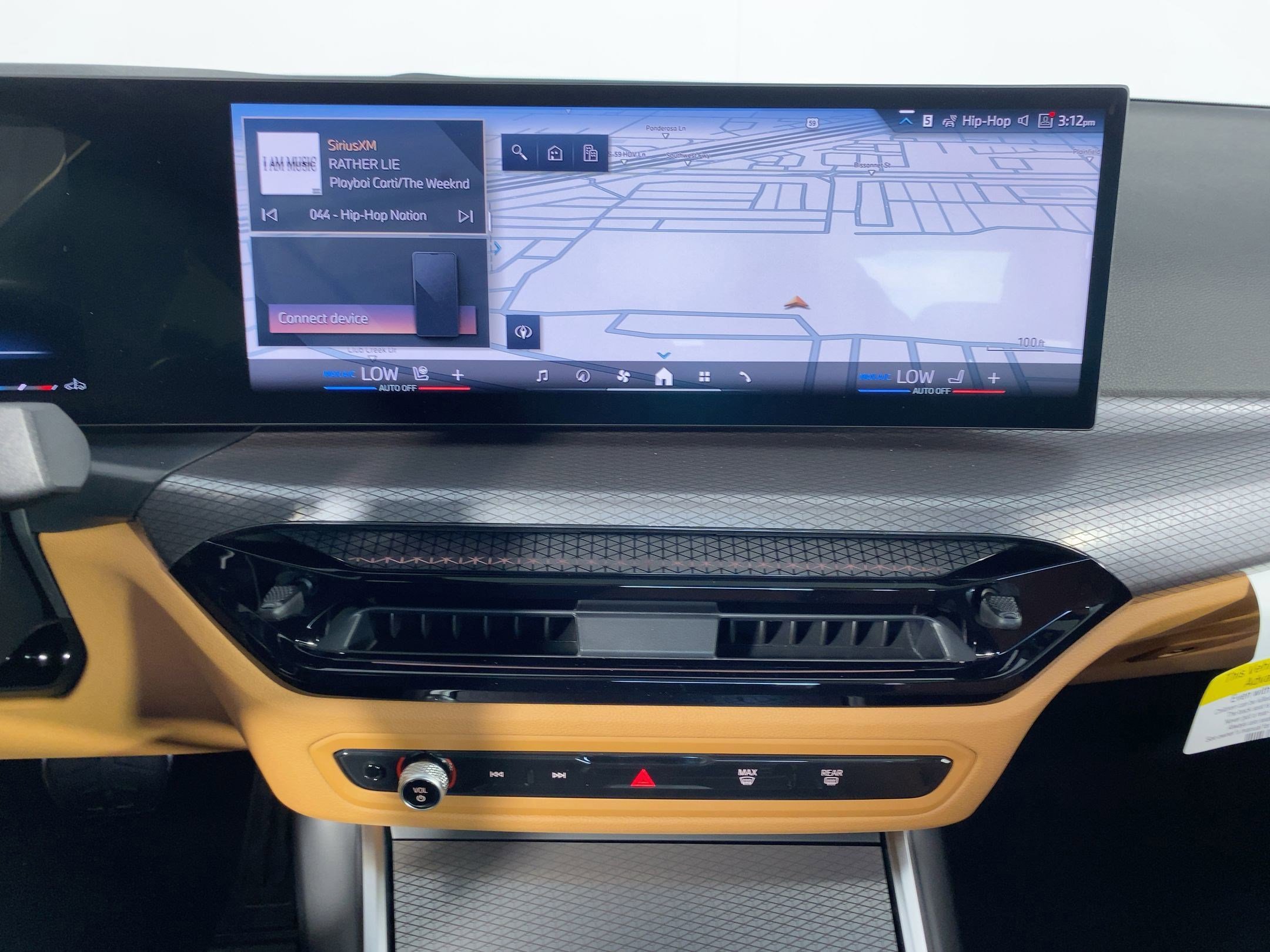 Used 2026 BMW 330i Sedan w/ M Sport Package image 22