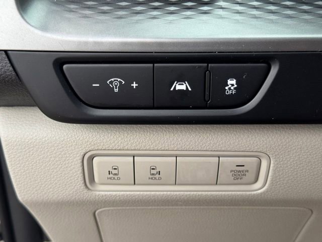 Used 2024 Kia Carnival LX FWD image 28