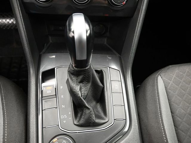 Used 2020 Volkswagen Tiguan S image 24