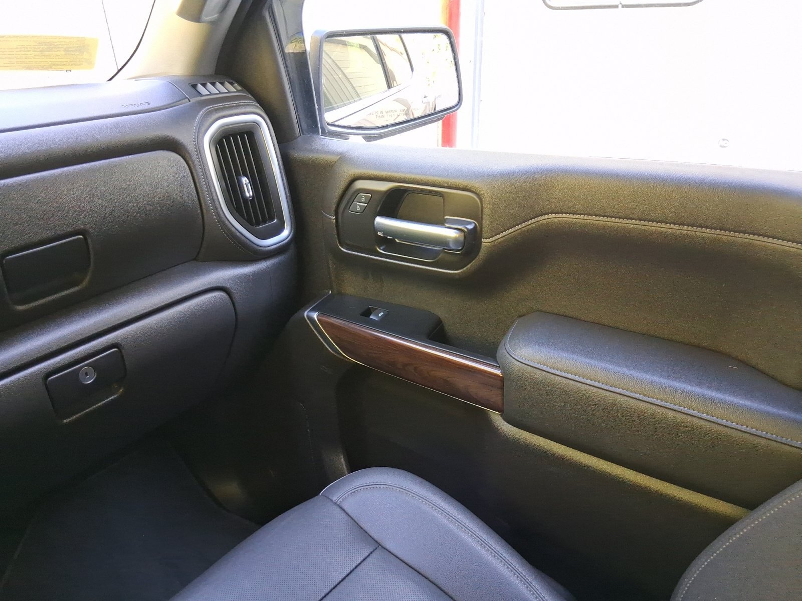 Used 2021 GMC Sierra 1500 SLT w/ X31 Off-Road Package AWD/4WD image 15