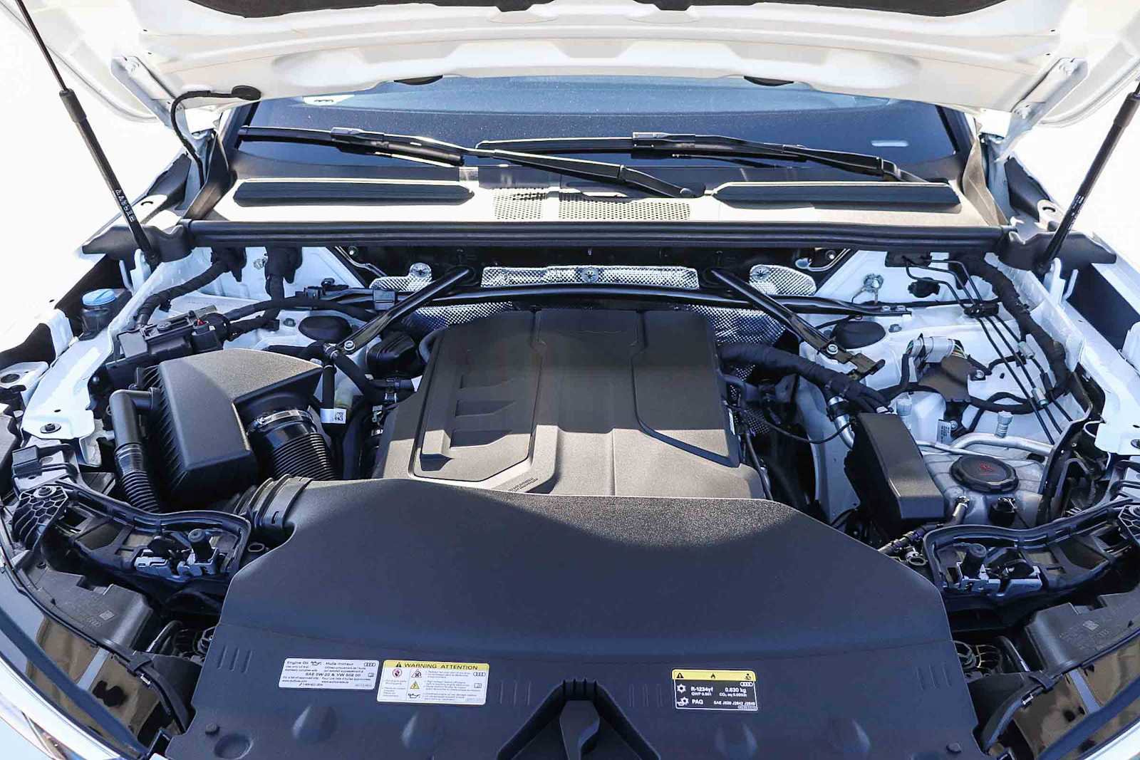 Used 2025 Audi Q5 Premium w/ Convenience Package image 38