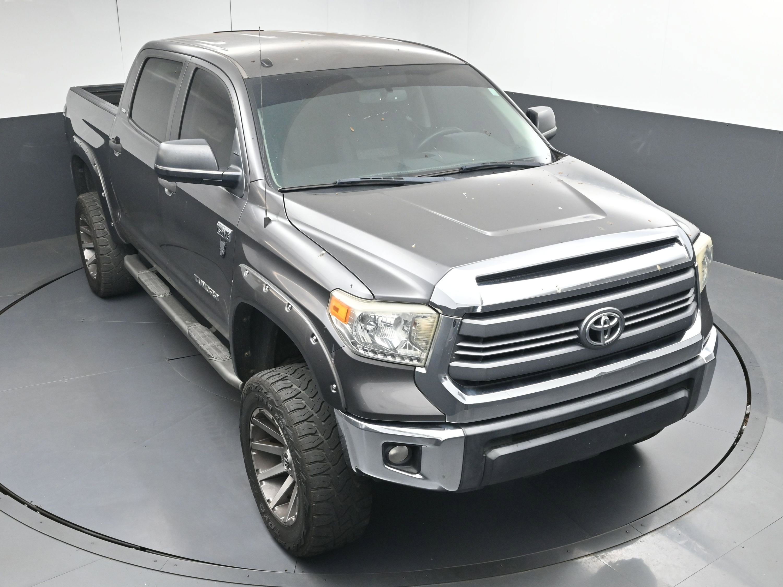 Used 2014 Toyota Tundra SR5 w/ SR5 Upgrade Package image 33