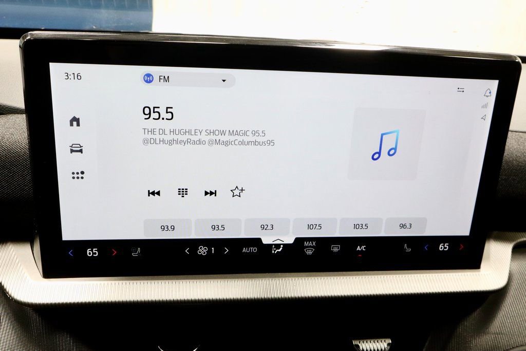 Certified 2025 Ford Explorer ST image 3