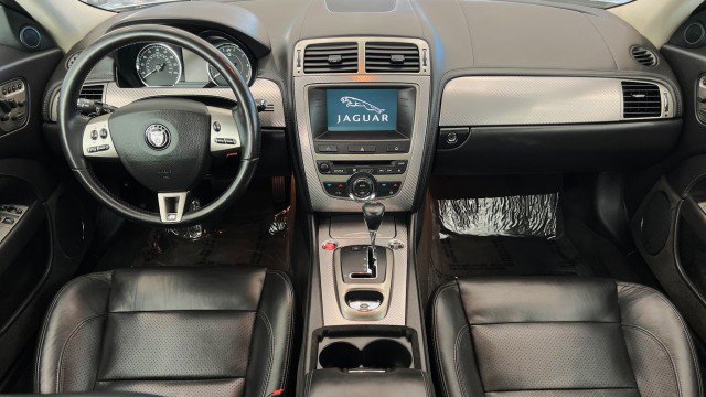 Used 2007 Jaguar XKR R image 17