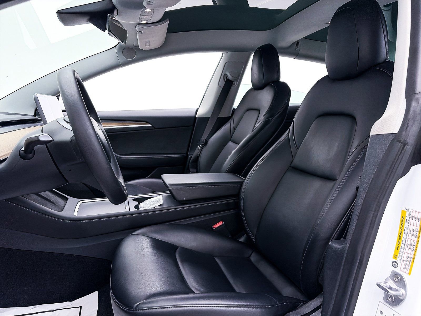 Used 2021 Tesla Model 3 Standard Range Plus image 17