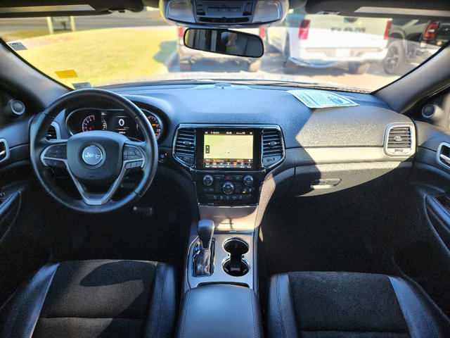 Certified 2021 Jeep Grand Cherokee Laredo X image 2