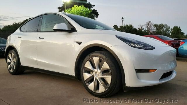 Used 2021 Tesla Model Y Long Range image 10
