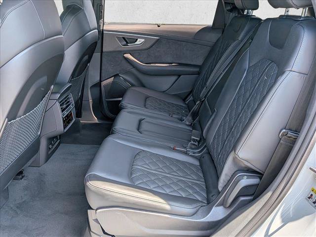 New 2026 Audi SQ7 Prestige AWD/4WD image 16