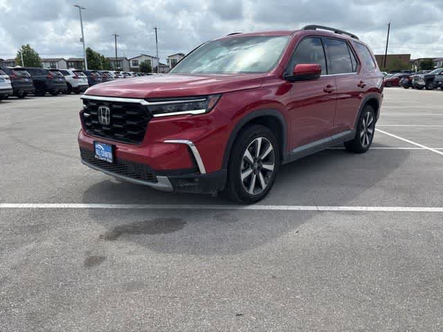 Certified 2025 Honda Pilot Touring image 1