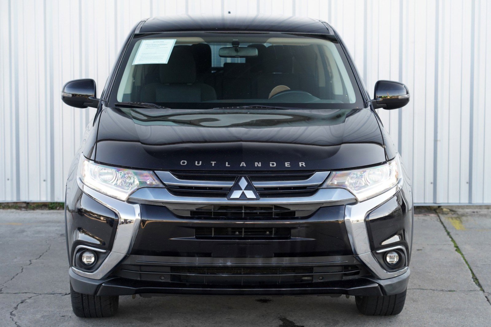 Used 2017 Mitsubishi Outlander SE image 41