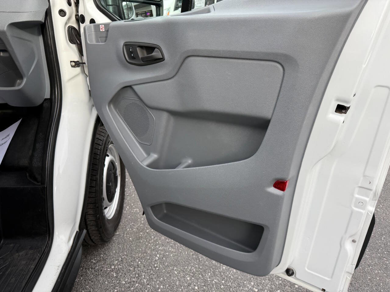 Used 2019 Ford Transit 350 148 Low Roof RWD image 25