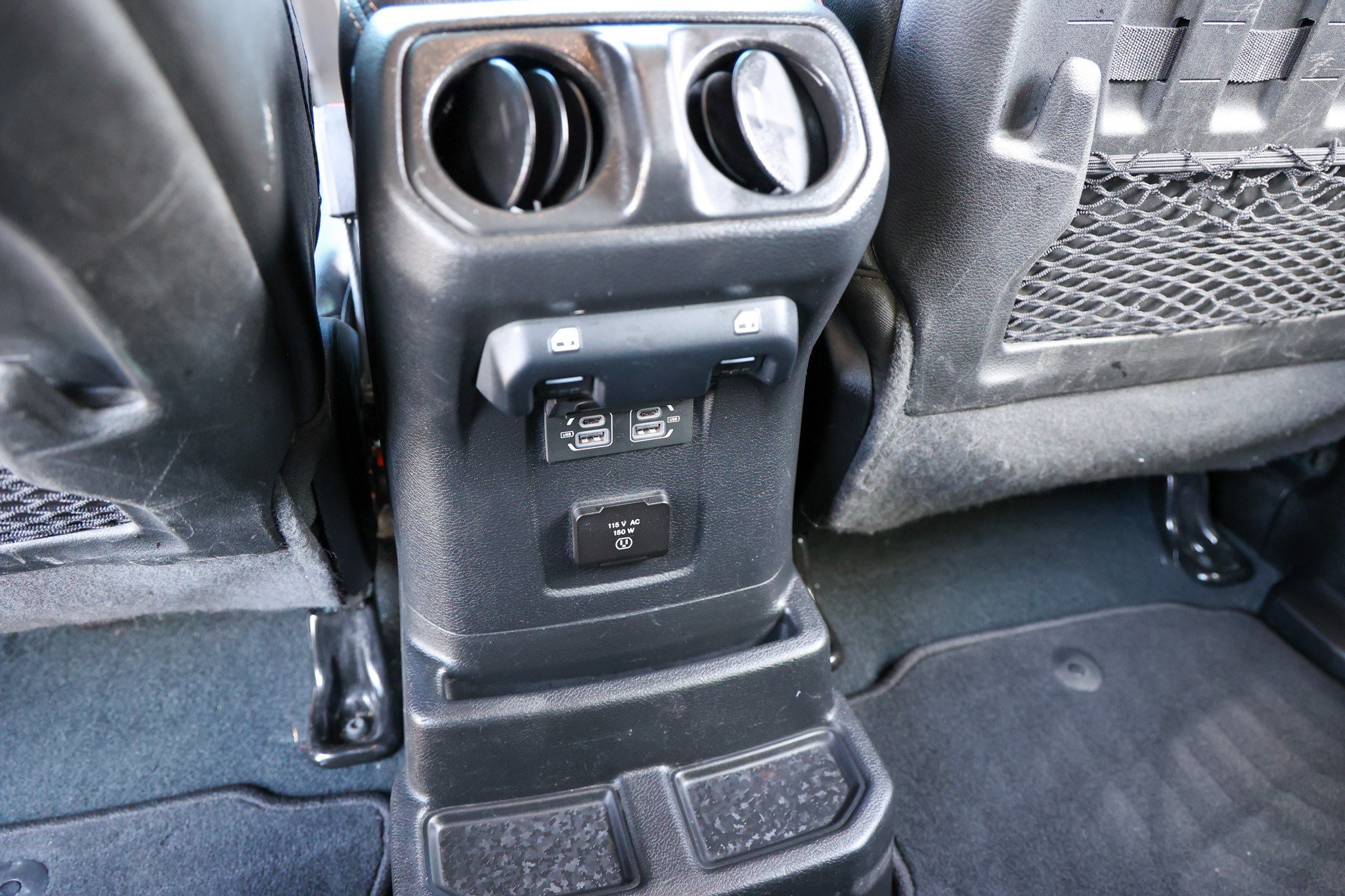 Used 2022 Jeep Wrangler Unlimited Rubicon w/ Trailer Tow Package AWD/4WD image 54