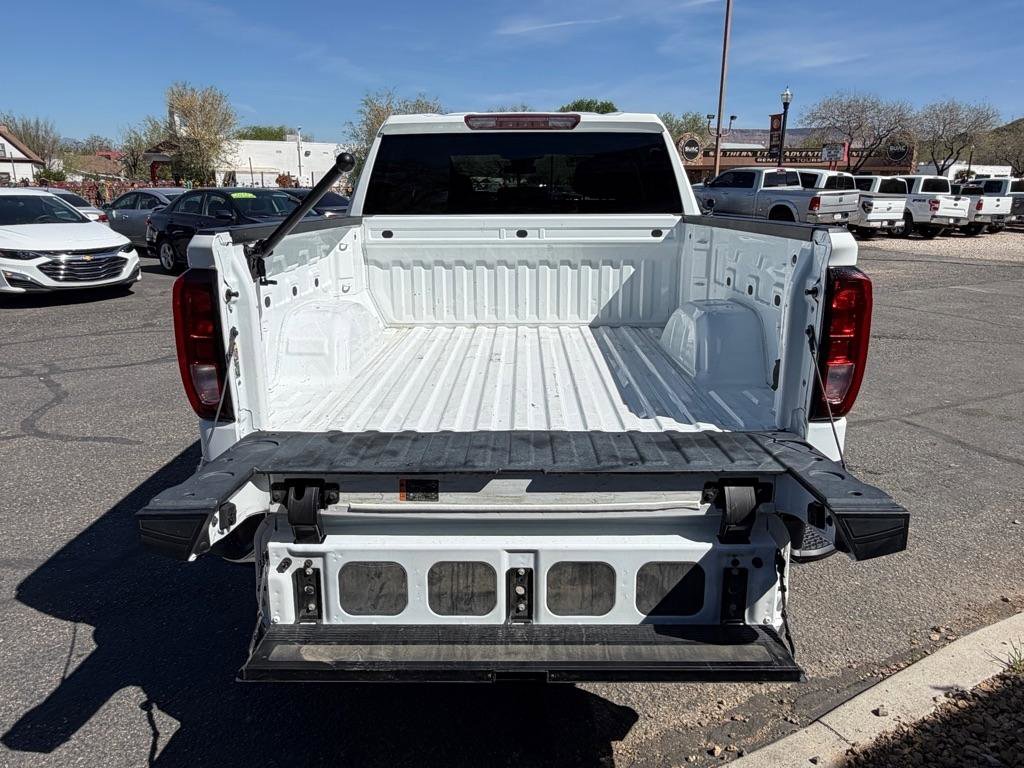 Used 2023 GMC Sierra 1500 SLE AWD/4WD image 22
