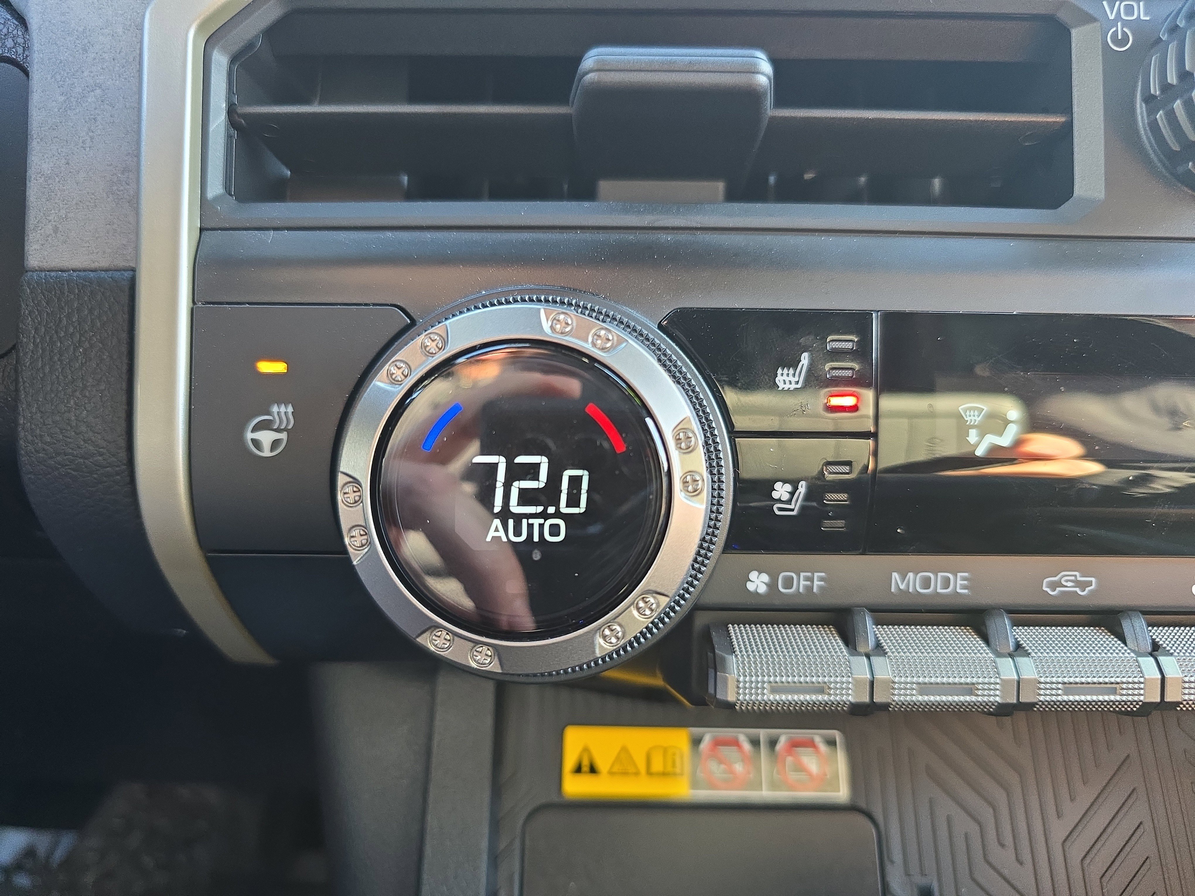 Used 2025 Toyota Tacoma Trailhunter image 32