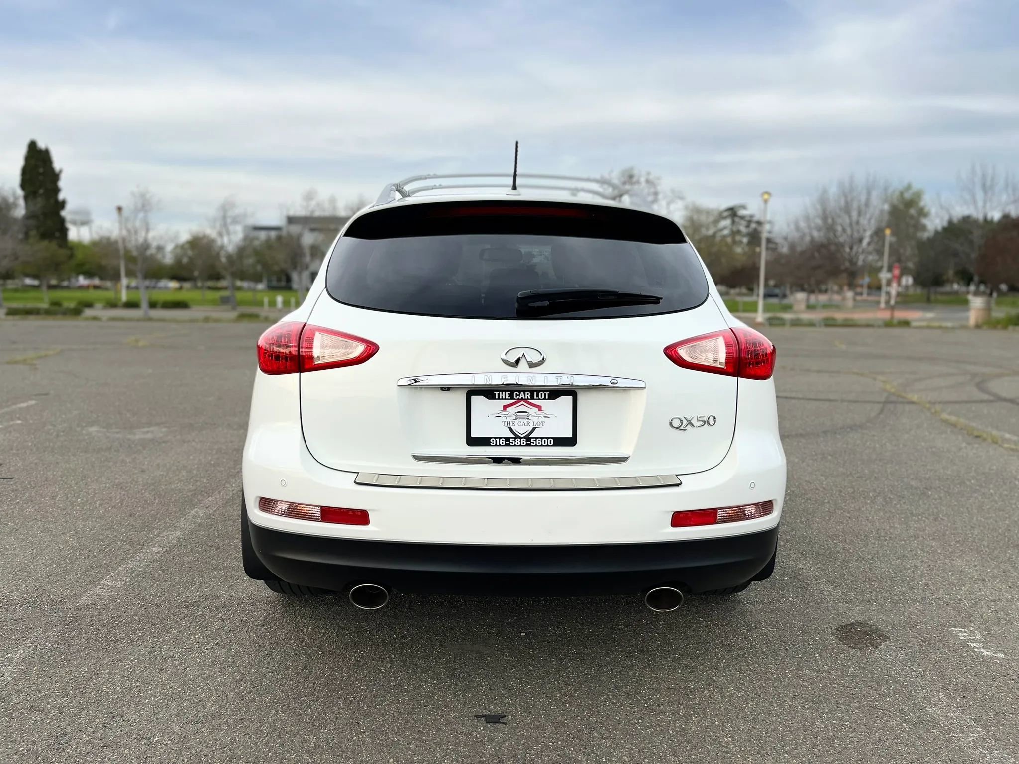 Used 2014 INFINITI QX50 Journey w/ Premium Package image 6